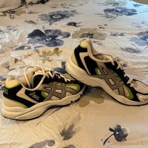 Asics Black and Green Running Shoes